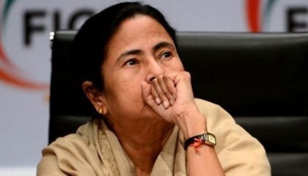 Mamata dilemma-700.jpg